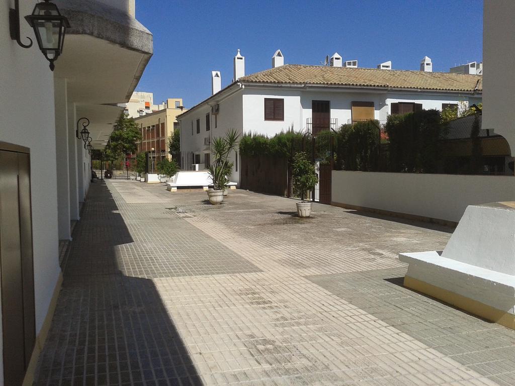 Apartamento Las Adelfas Jerez de la Frontera Bagian luar foto